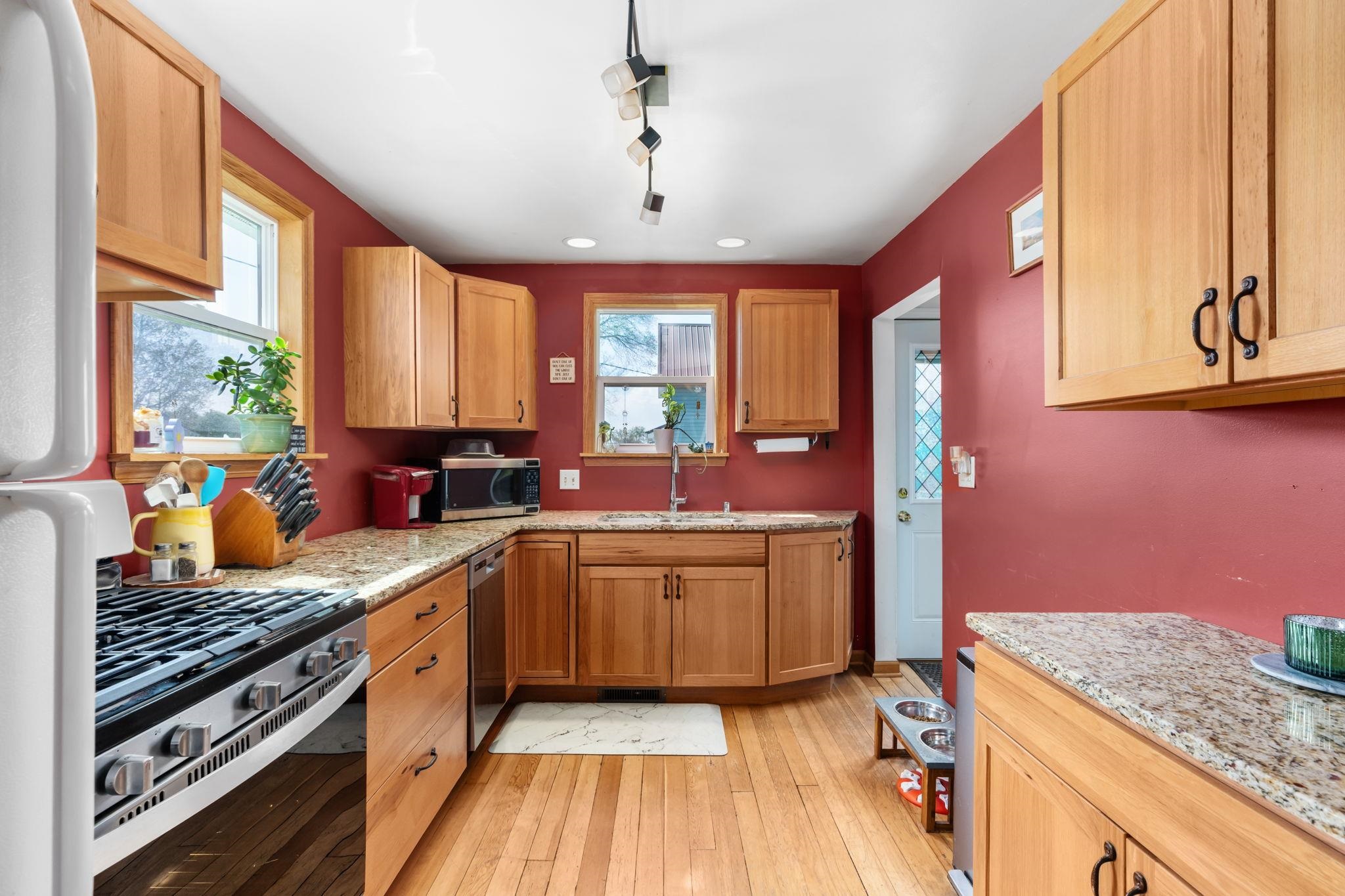 204 S 1st Street