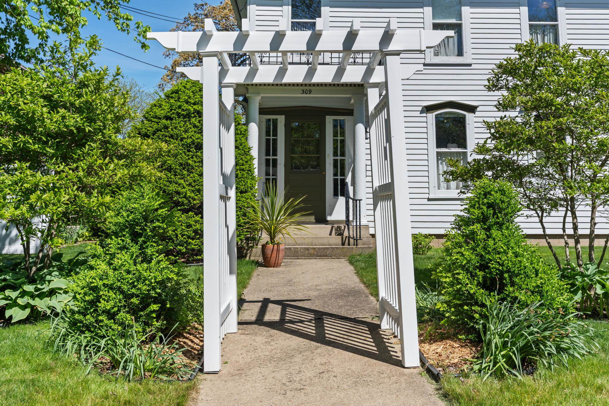 309 N Page Street