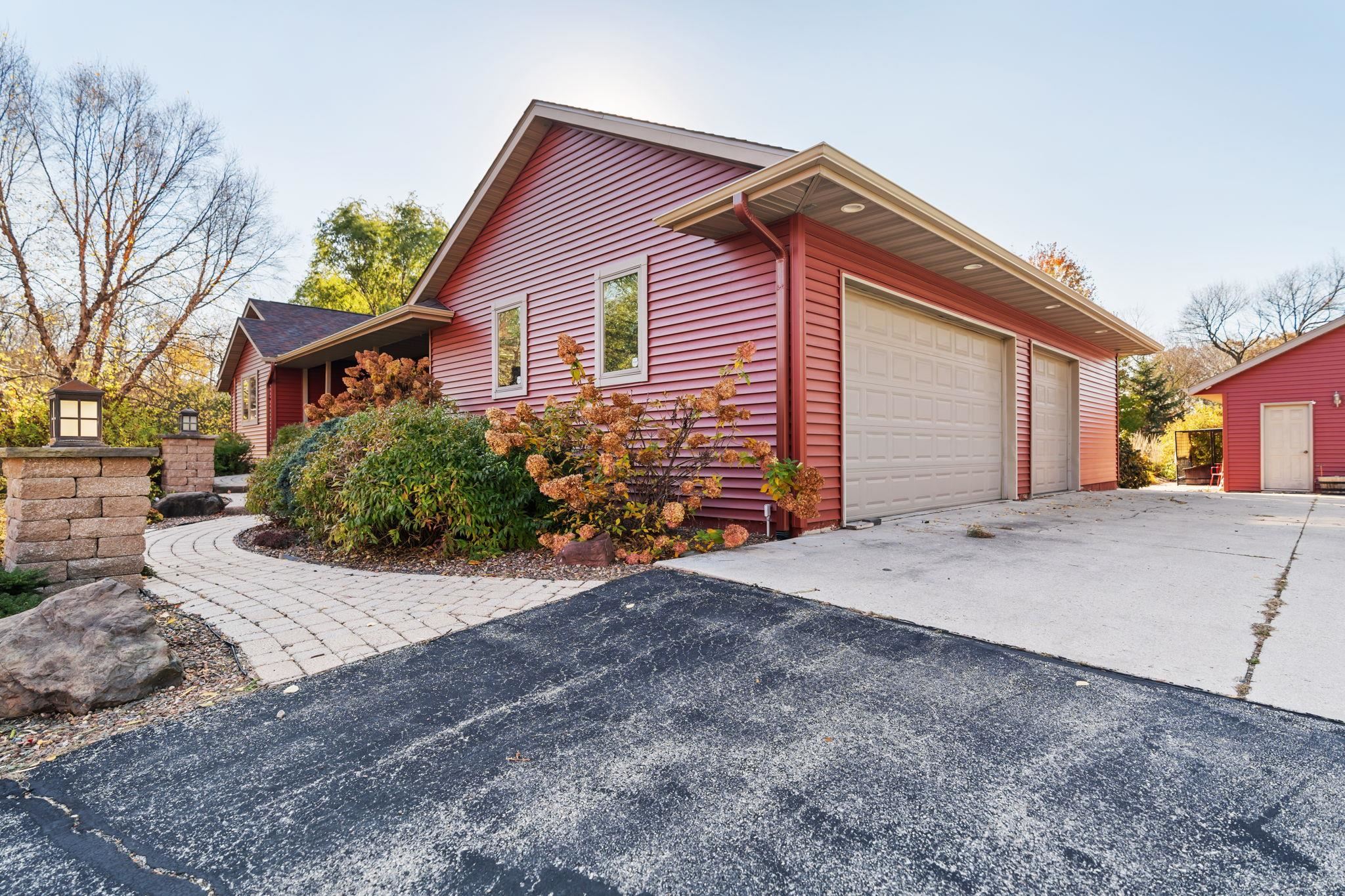 8109 N Robert Drive