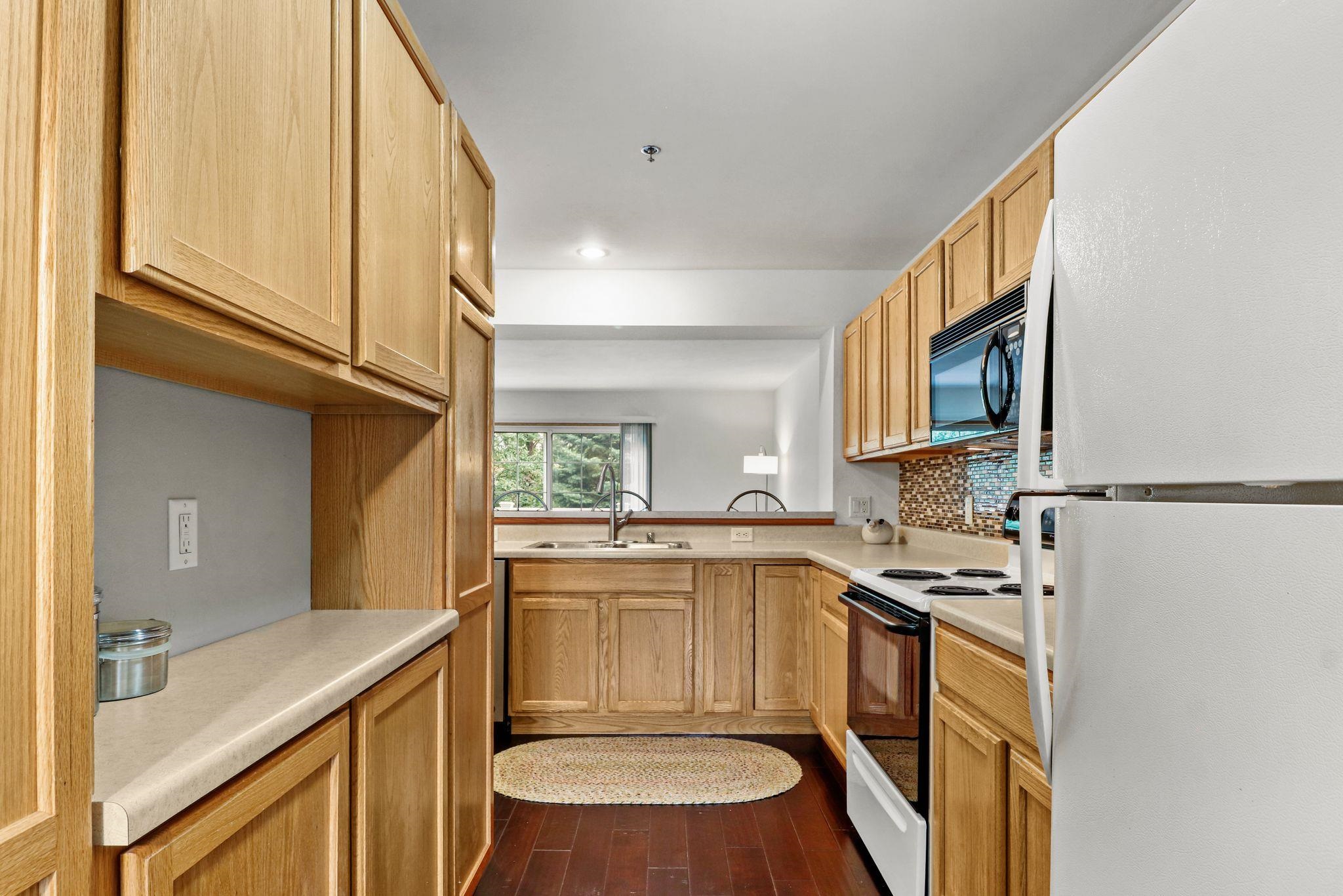 5449 Caddis Bend