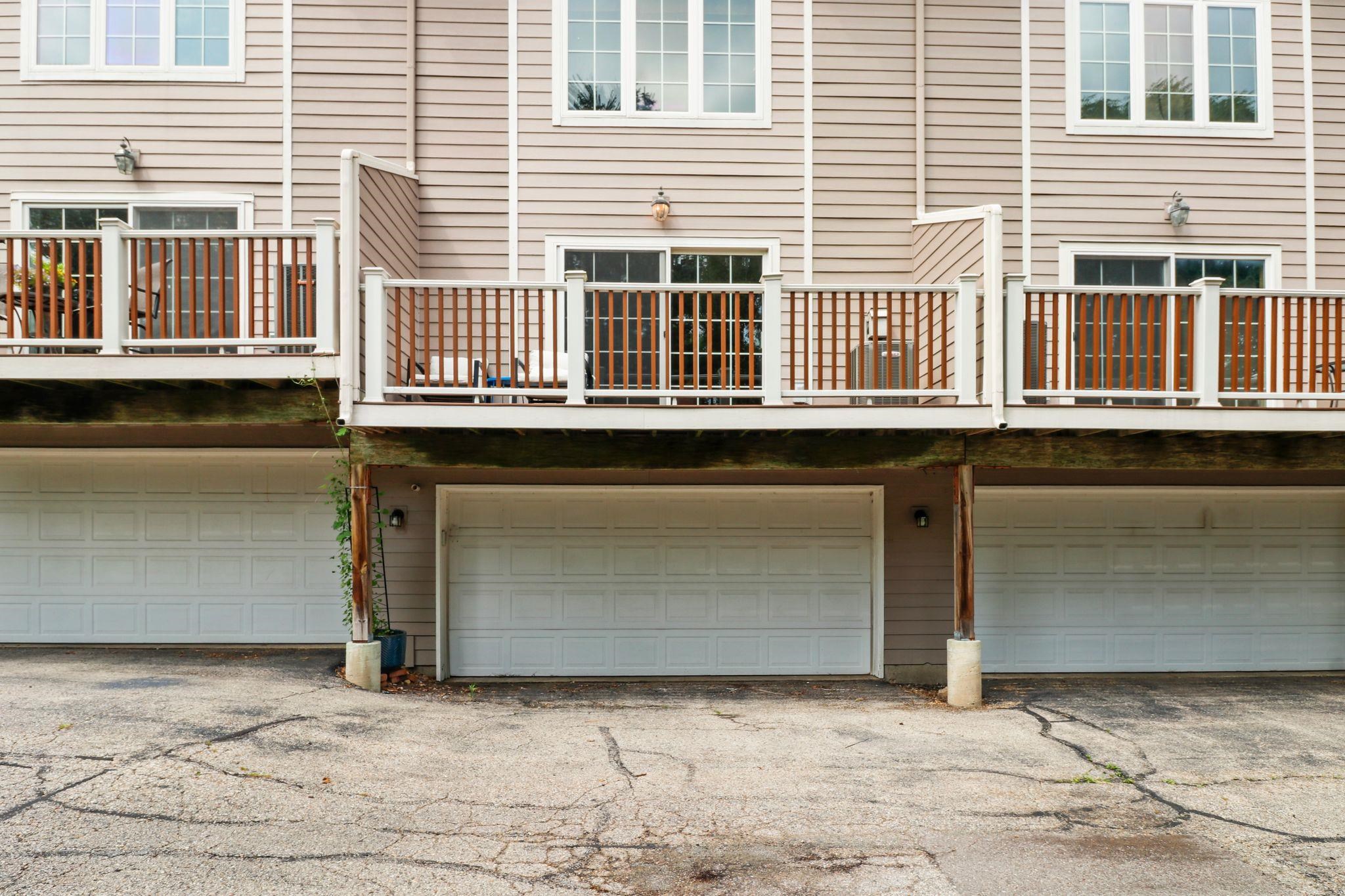 5449 Caddis Bend