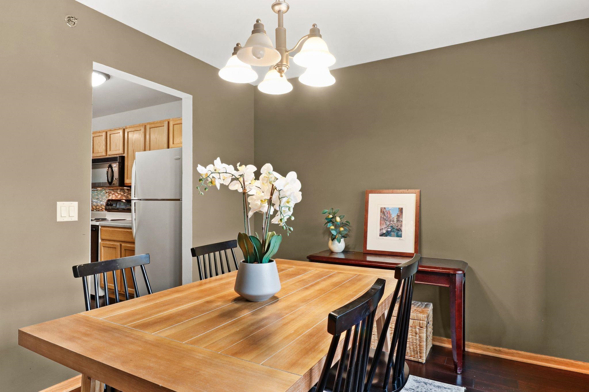 5449 Caddis Bend