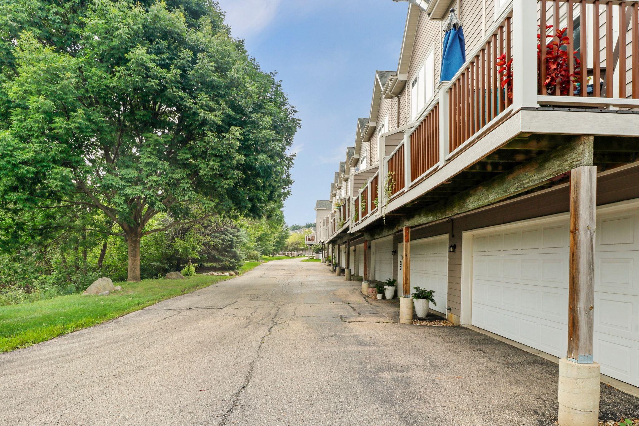 5449 Caddis Bend