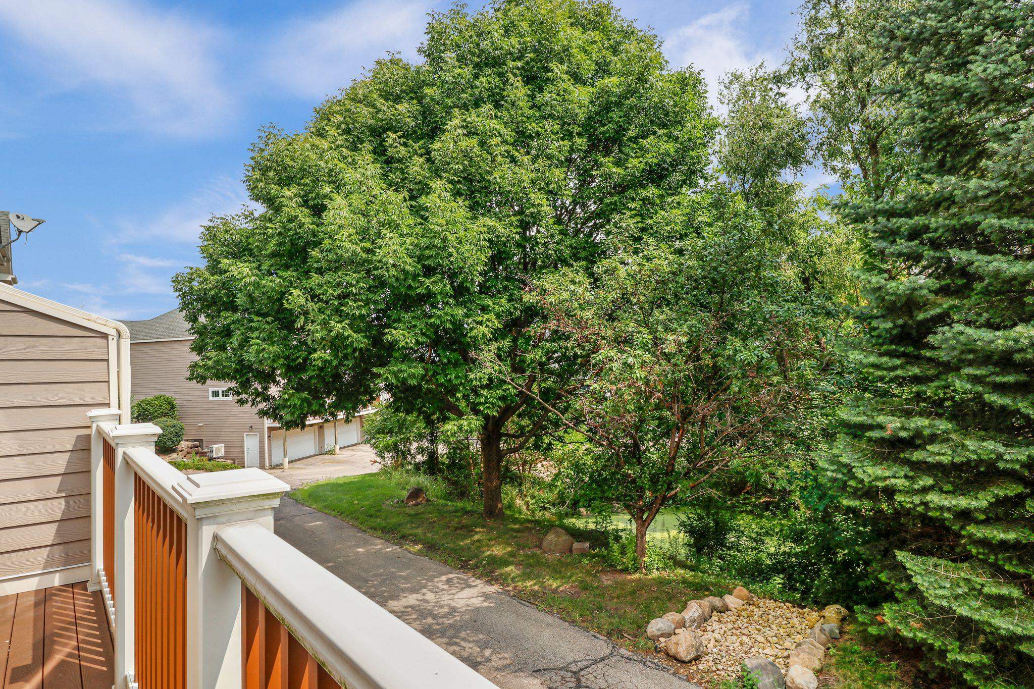 5449 Caddis Bend