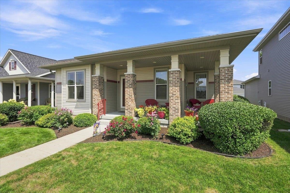 463 North Star Drive