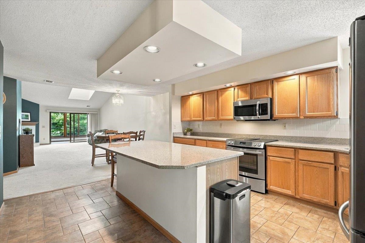 5383 Mariners Cove Drive Unit: 414