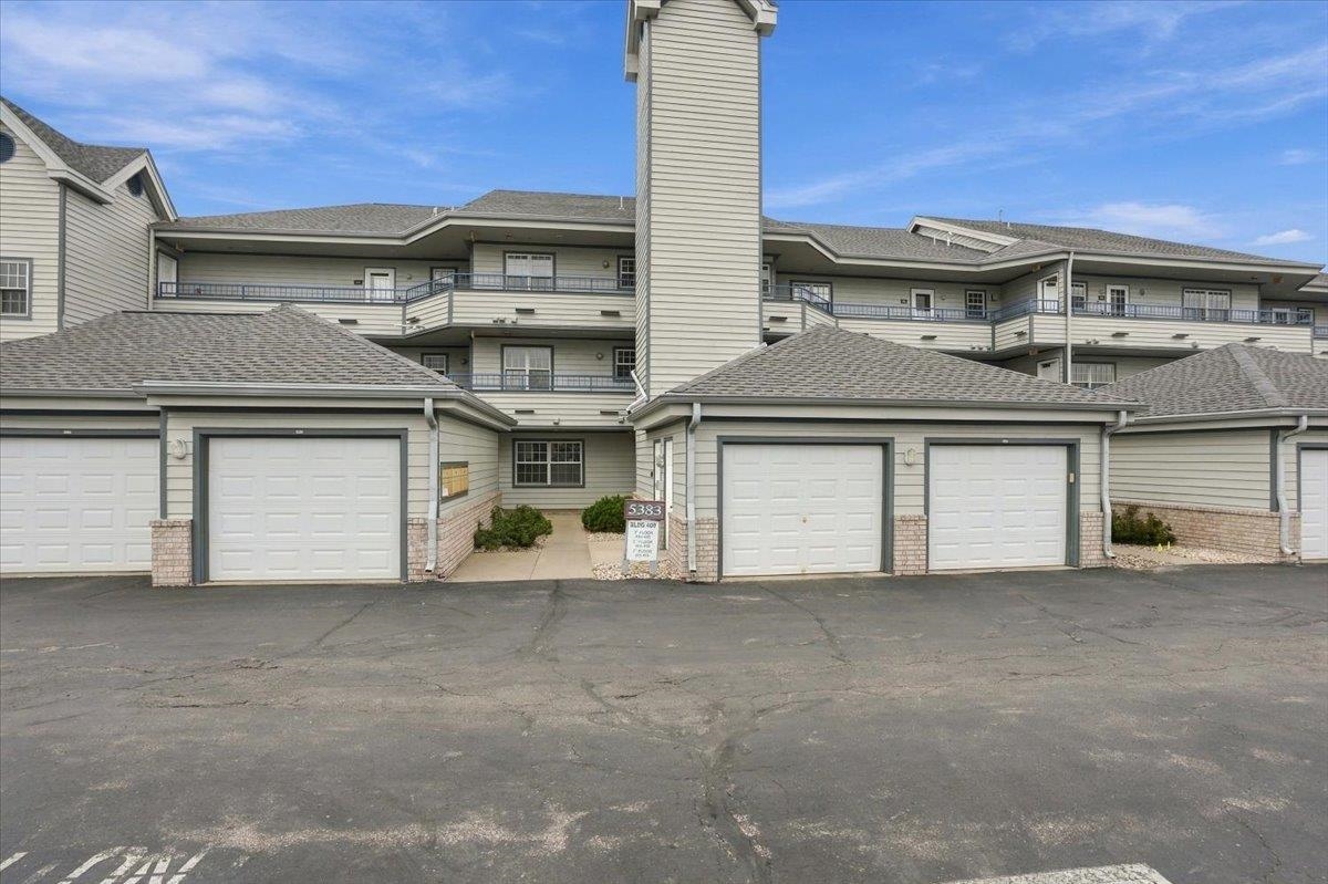 5383 Mariners Cove Drive Unit: 414