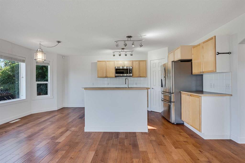 201 Crystalridge Rise