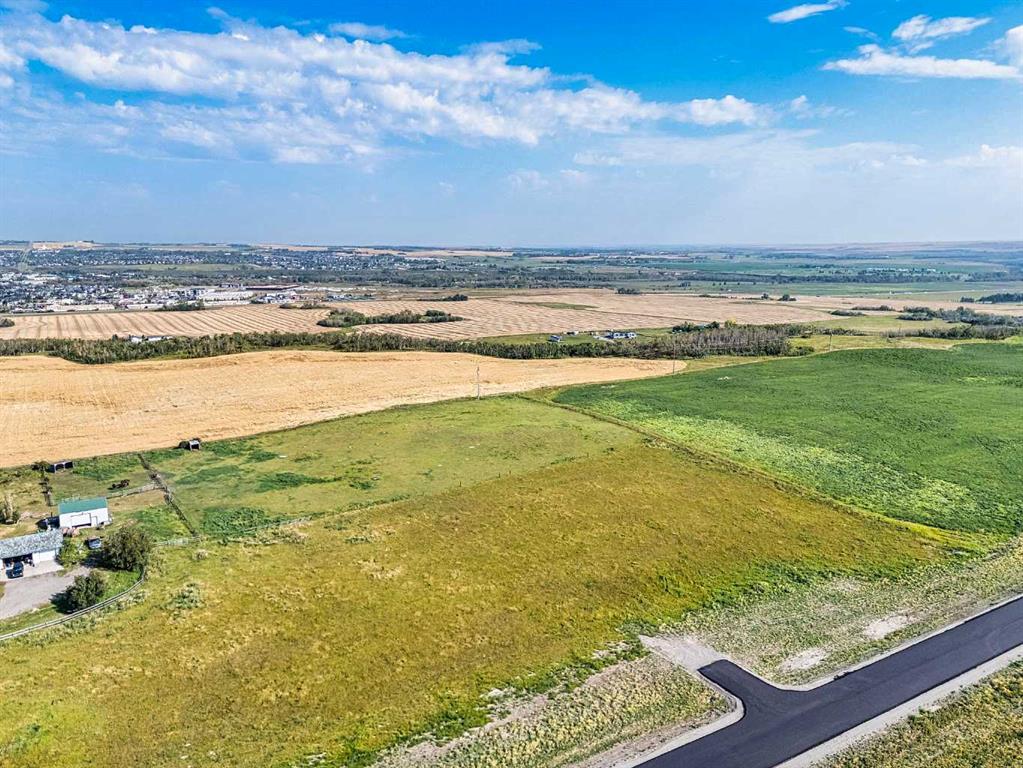 386208 32 Street E Unit: Lot 14