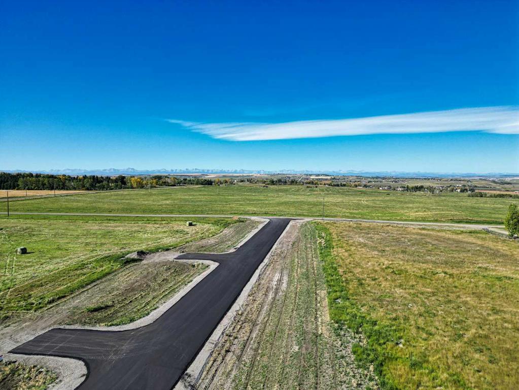 386208 32 Street E Unit: Lot 14