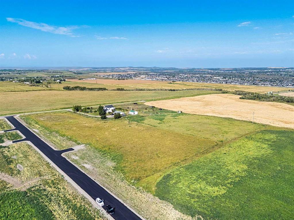 386208 32 Street E Unit: Lot 14