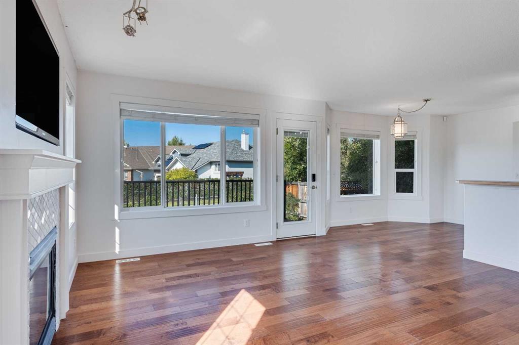 201 Crystalridge Rise