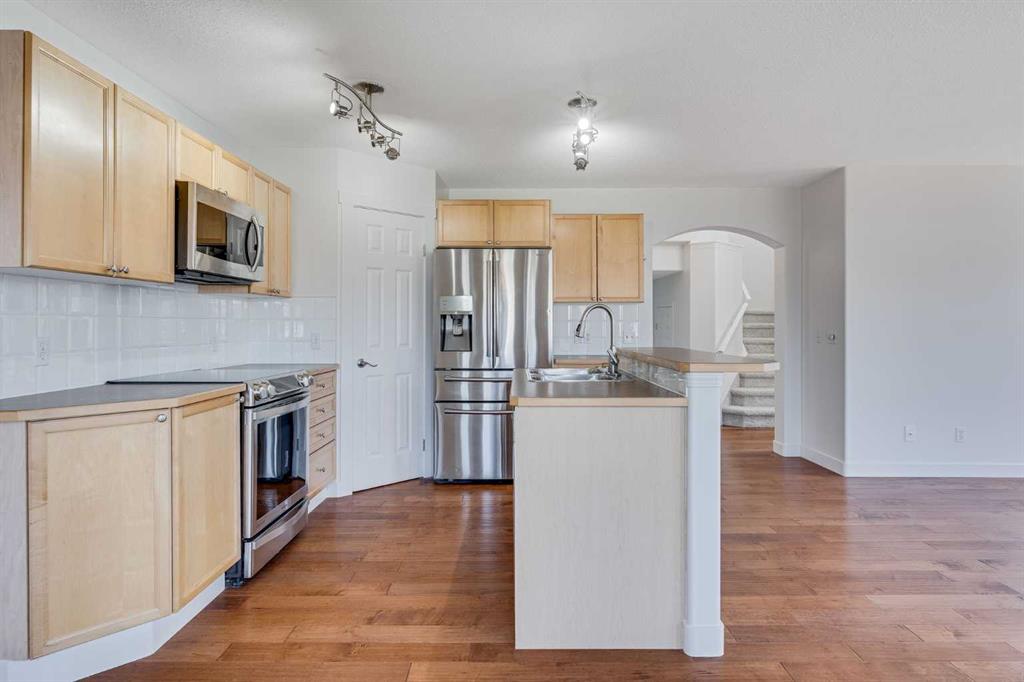 201 Crystalridge Rise