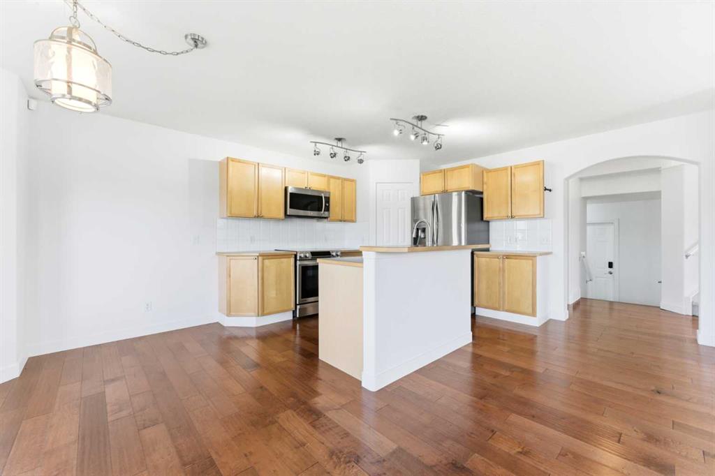 201 Crystalridge Rise