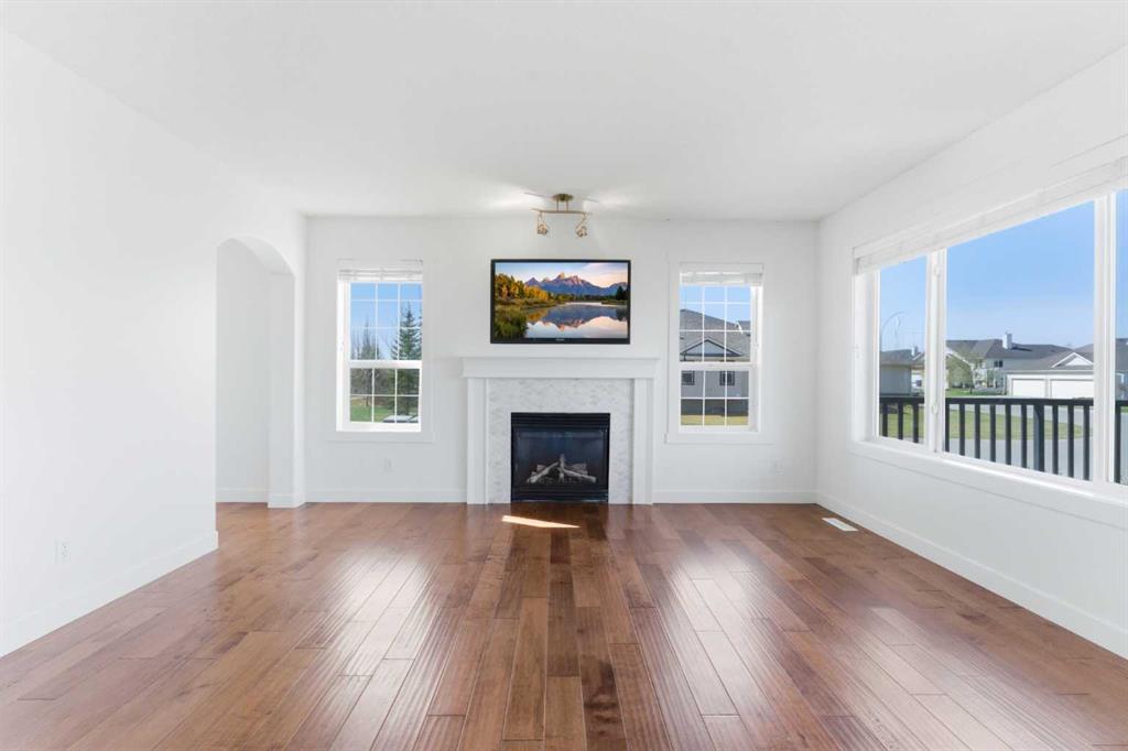 201 Crystalridge Rise