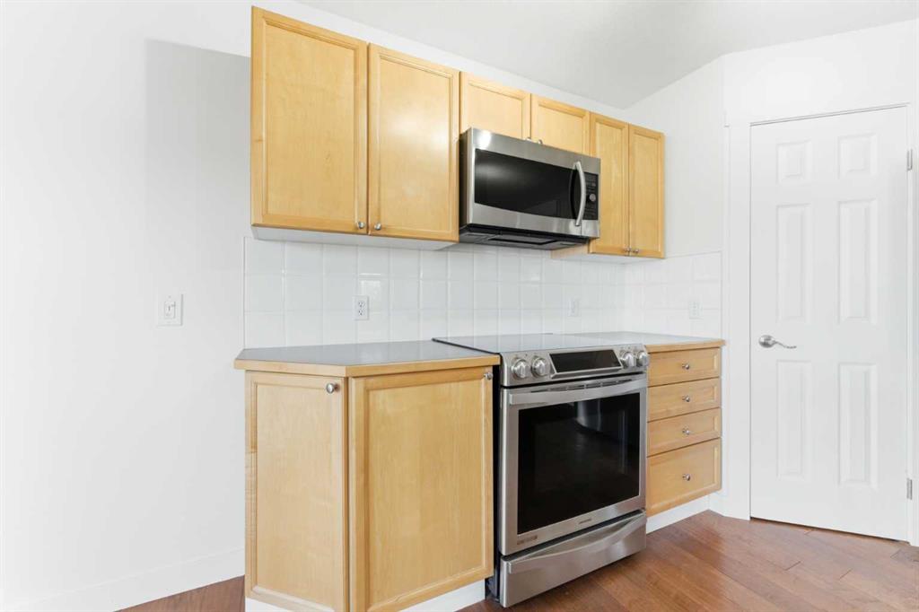 201 Crystalridge Rise