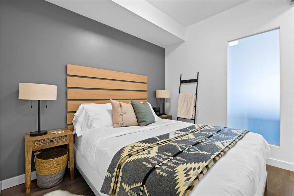 1501 6 Street SW Unit: 906