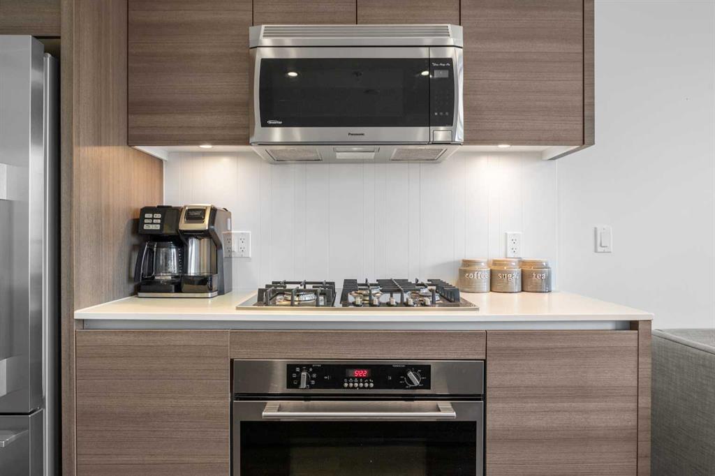 1501 6 Street SW Unit: 906