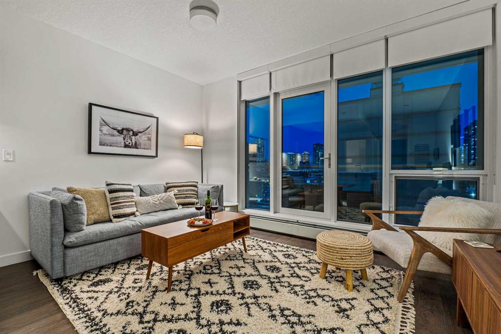 1501 6 Street SW Unit: 906
