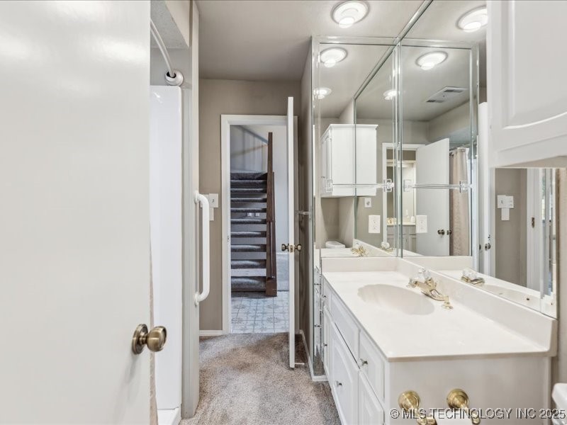 2832 E 84th Street 16