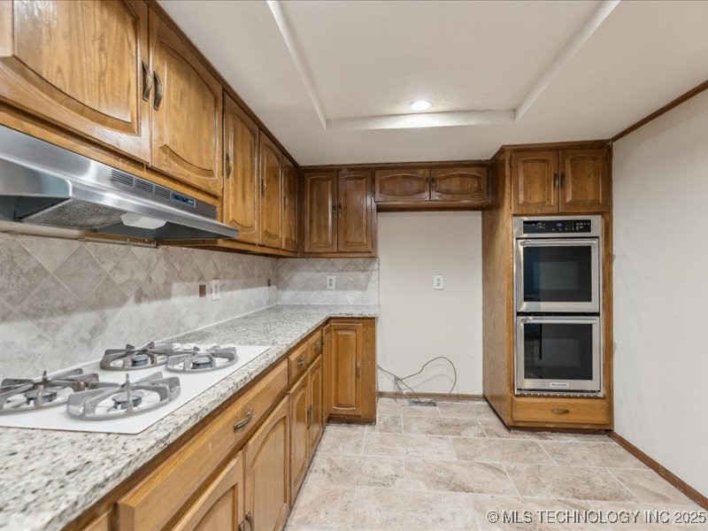 2832 E 84th Street 16