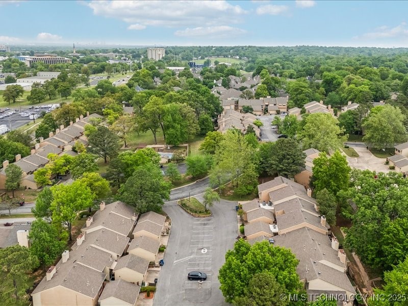 2832 E 84th Street 16