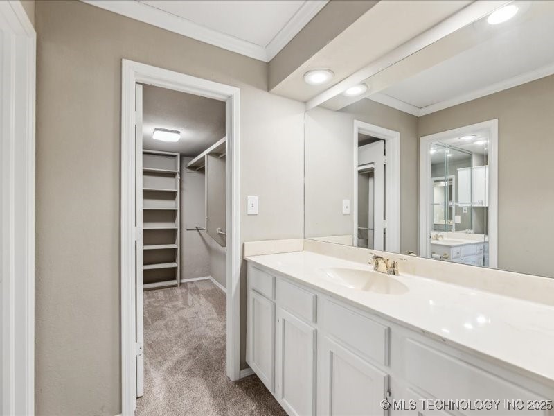 2832 E 84th Street 16