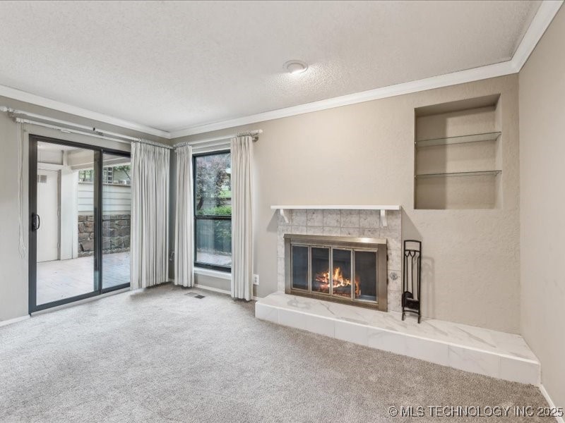 2832 E 84th Street 16