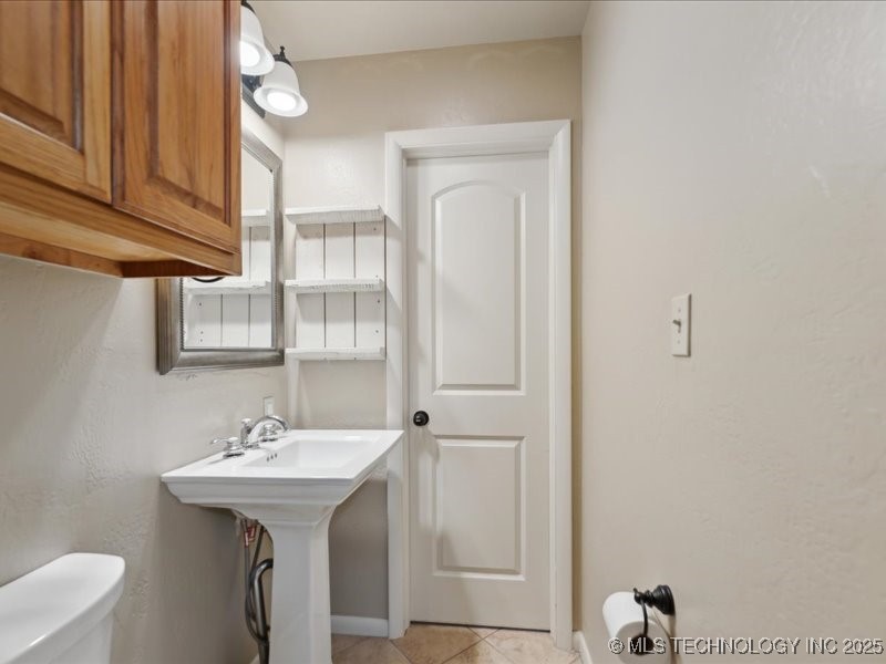 16111 S Highway 88 Highway