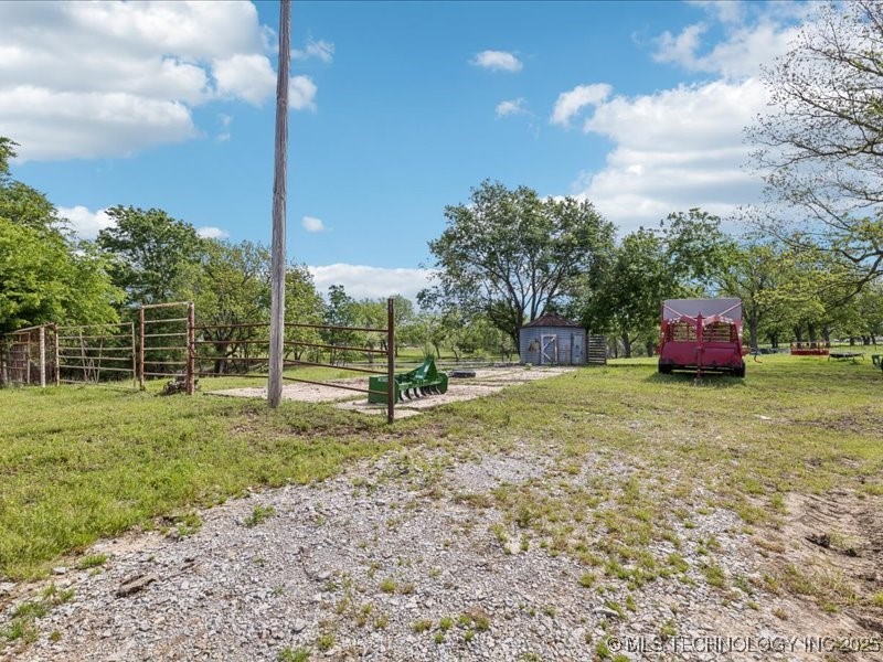 16111 S Highway 88 Highway