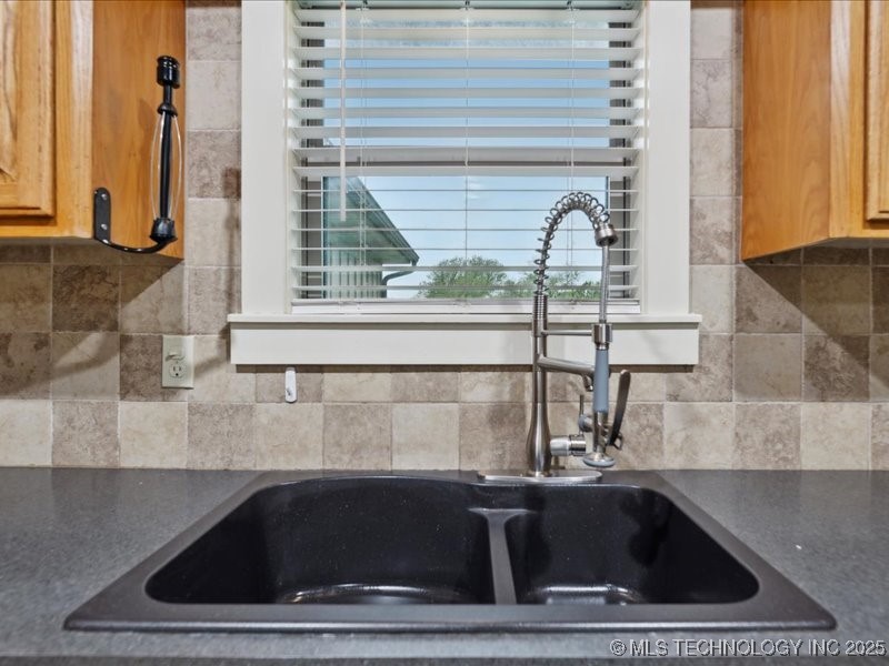 16111 S Highway 88 Highway