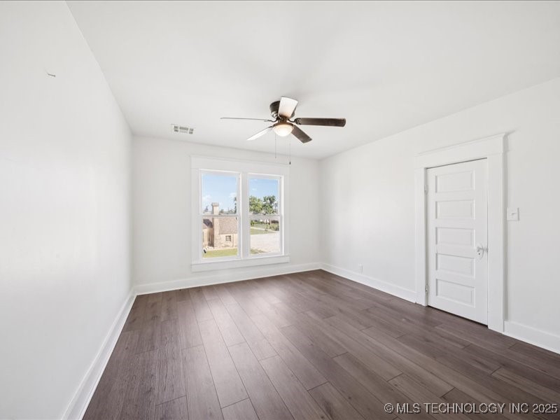 402 E Patti Page Boulevard