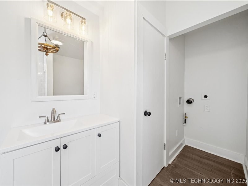 402 E Patti Page Boulevard