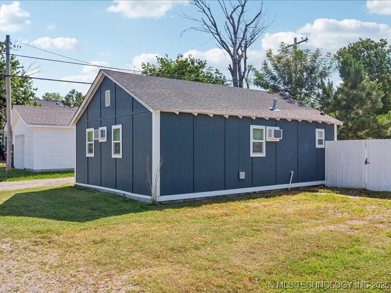 402 E Patti Page Boulevard