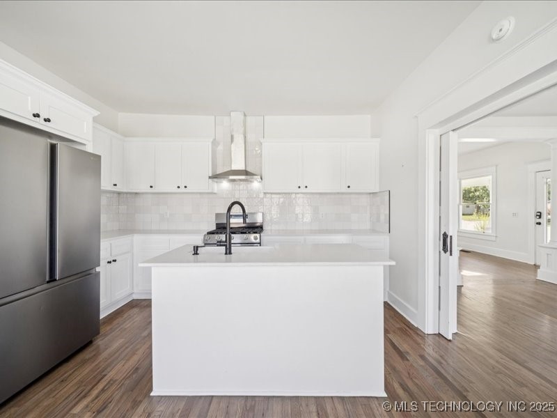 402 E Patti Page Boulevard