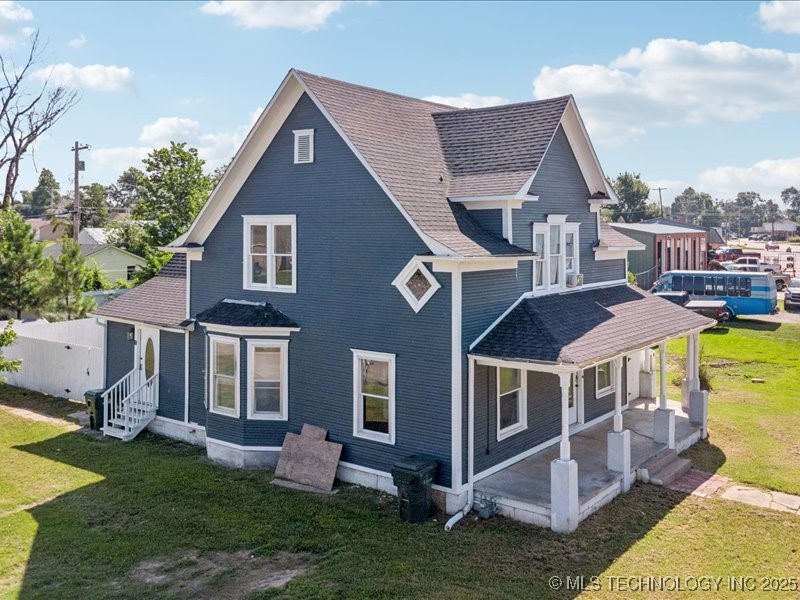 402 E Patti Page Boulevard