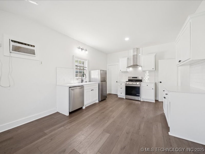 402 E Patti Page Boulevard