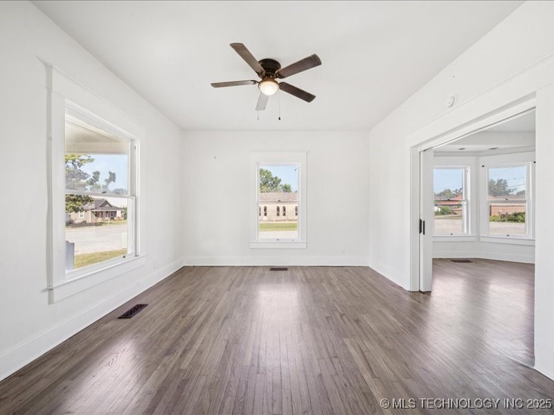 402 E Patti Page Boulevard