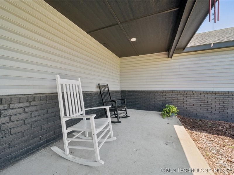 17065 Honeysuckle Lane