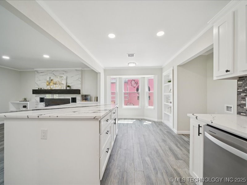 17065 Honeysuckle Lane