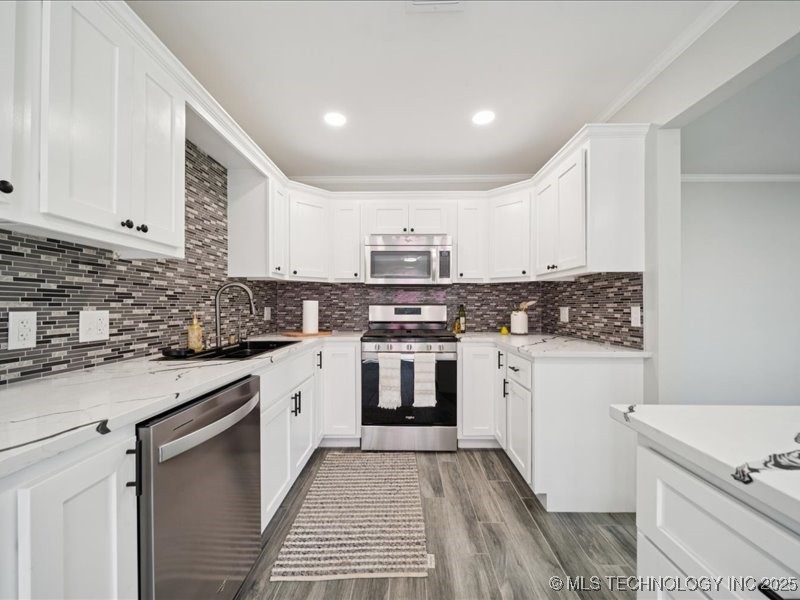 17065 Honeysuckle Lane