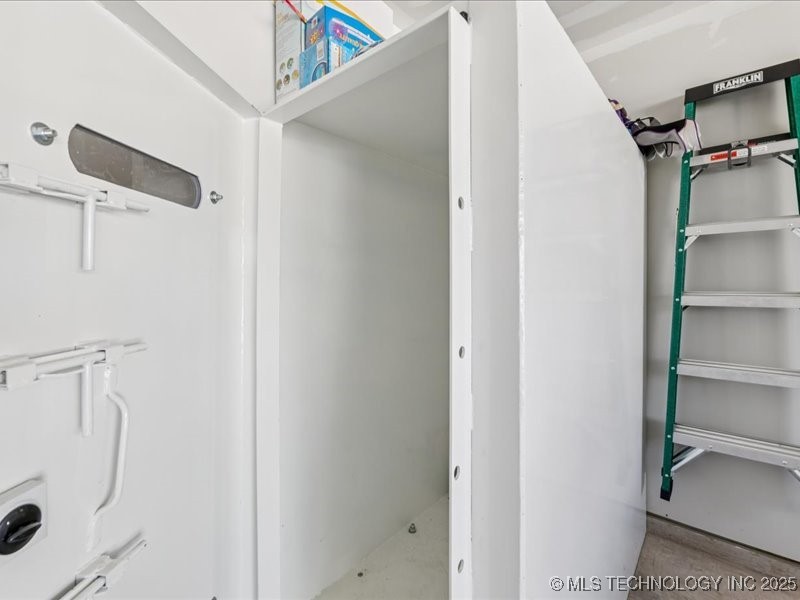 7502 E 144th Place N