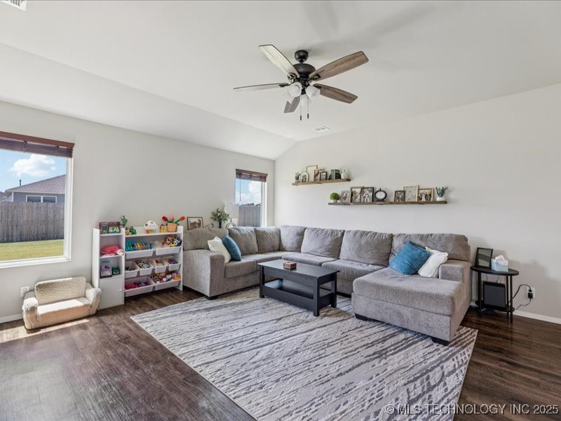 7502 E 144th Place N