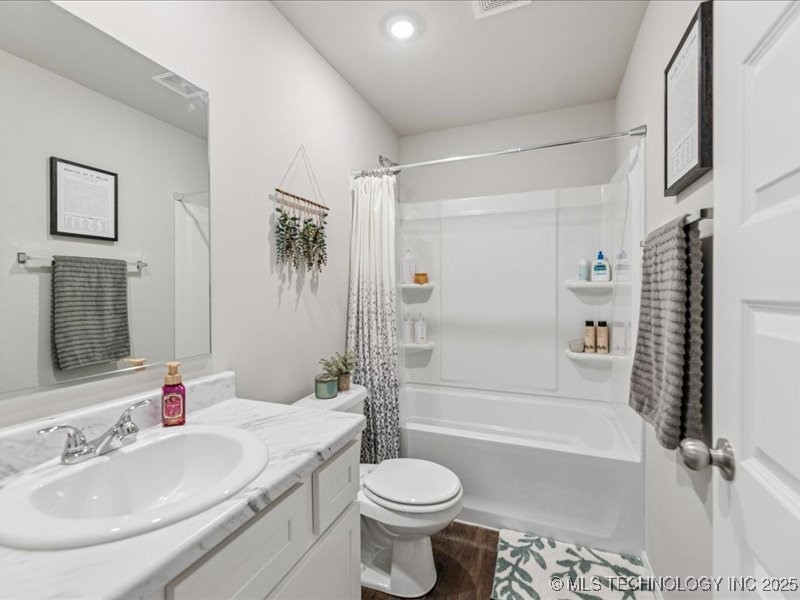 7502 E 144th Place N