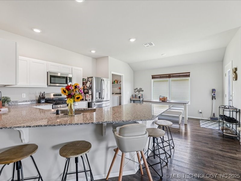 7502 E 144th Place N