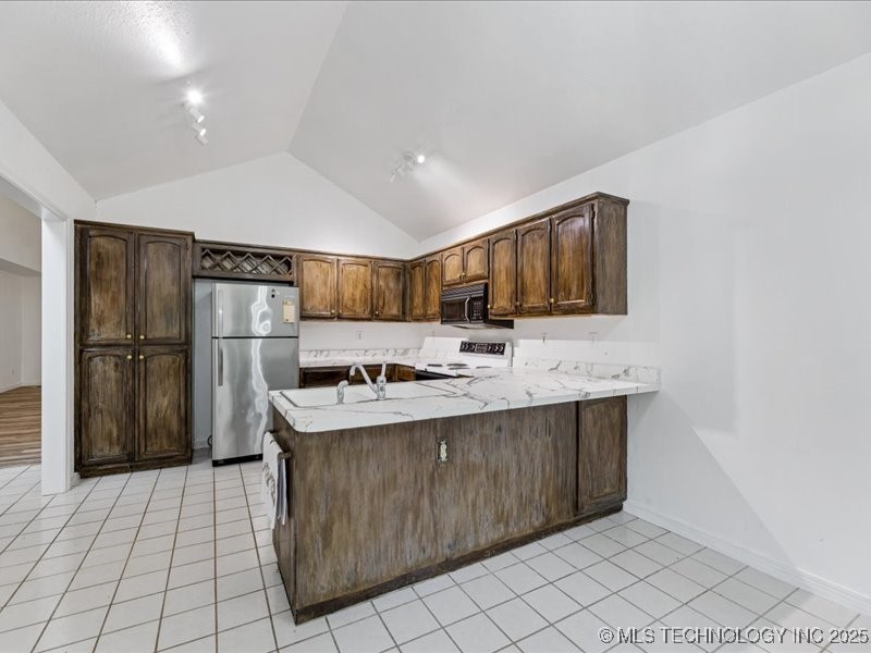 9228 S Hudson Avenue