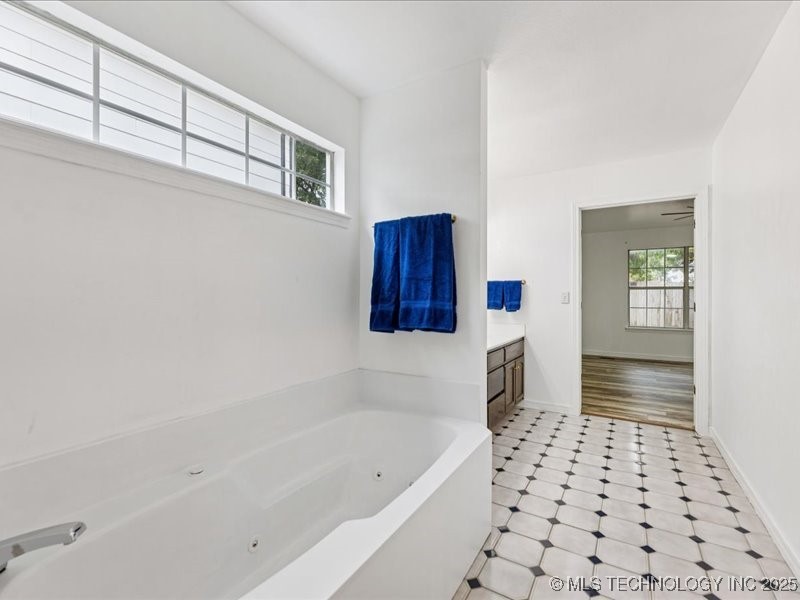 9228 S Hudson Avenue