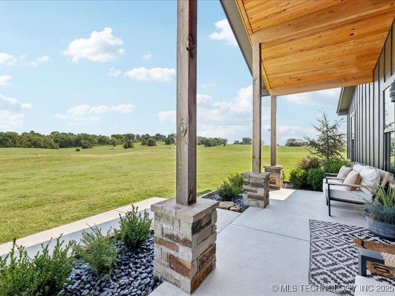 22450 S Rocky Ridge Lane