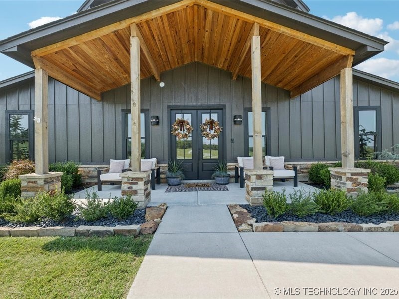 22450 S Rocky Ridge Lane