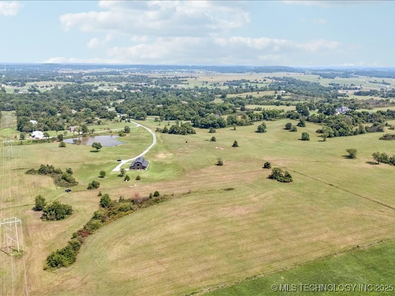 17 S Rocky Ridge Lane